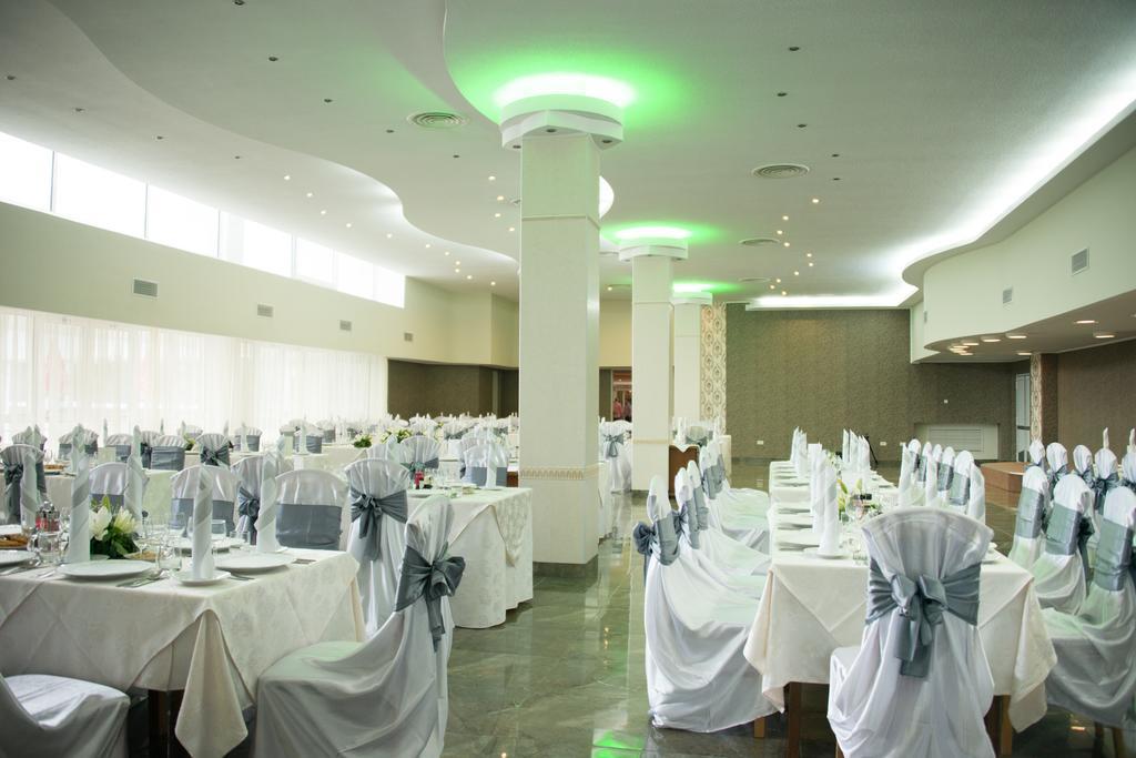 Hotel Termal ไบเลเฟลิกซ์ ภายนอก รูปภาพ