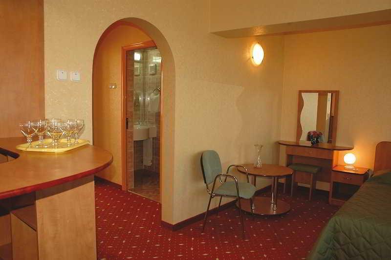 Hotel Termal ไบเลเฟลิกซ์ ภายนอก รูปภาพ