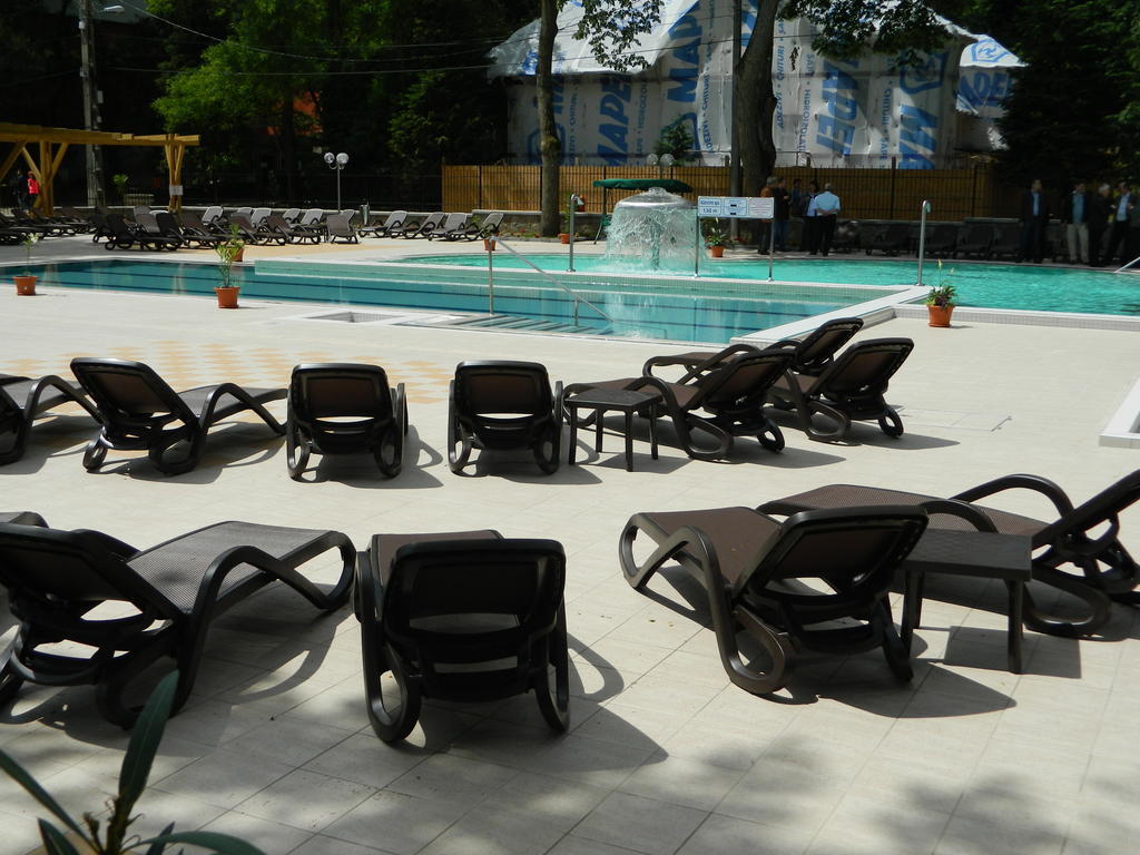 Hotel Termal ไบเลเฟลิกซ์ ภายนอก รูปภาพ