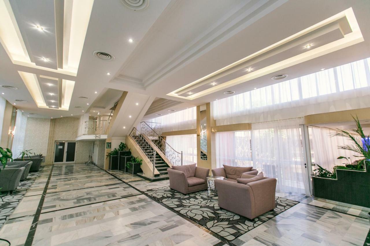 Hotel Termal ไบเลเฟลิกซ์ ภายนอก รูปภาพ